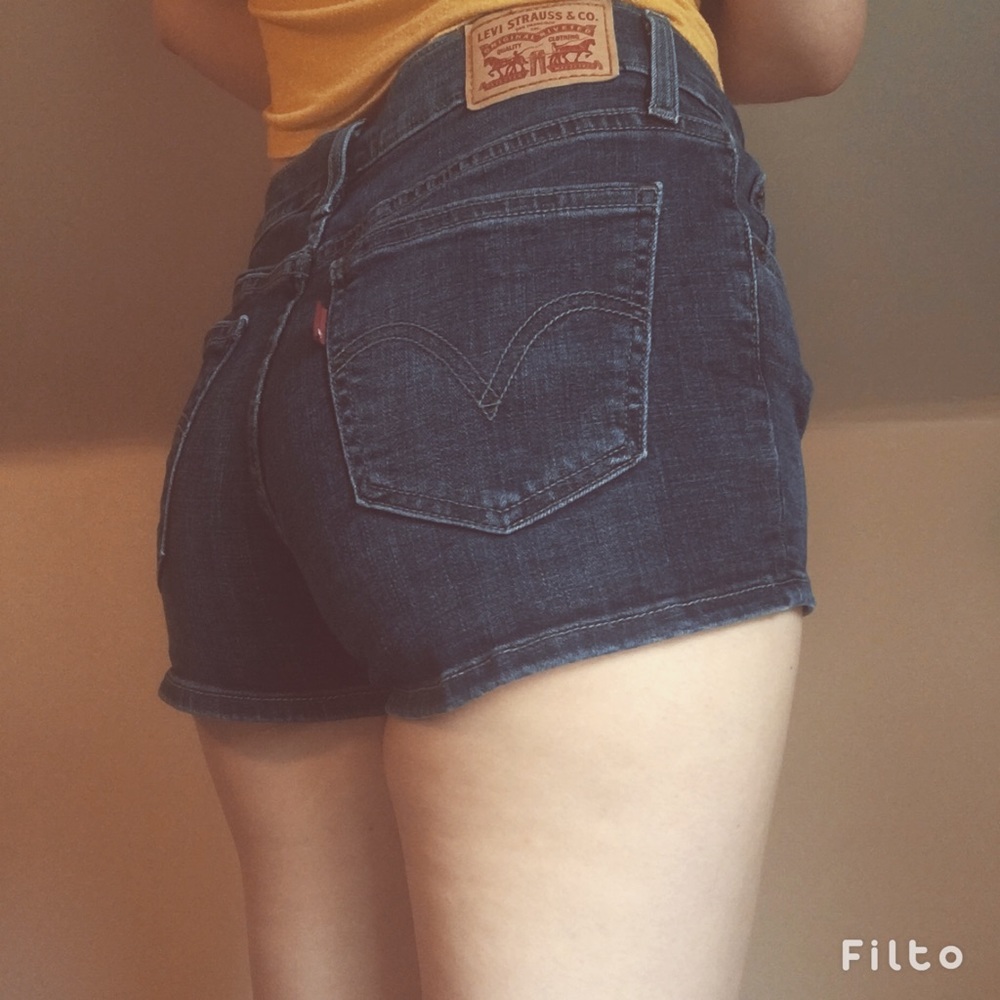 Levi Jean Shorts